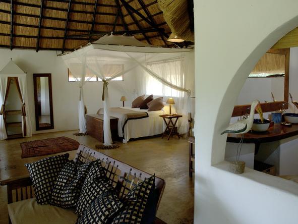 Kapani Lodge - Bedroom2